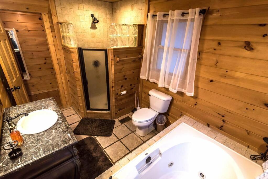 Private Creekside Cabin+Hot Tub,Pool Table, & Pets Ellijay Buitenkant foto