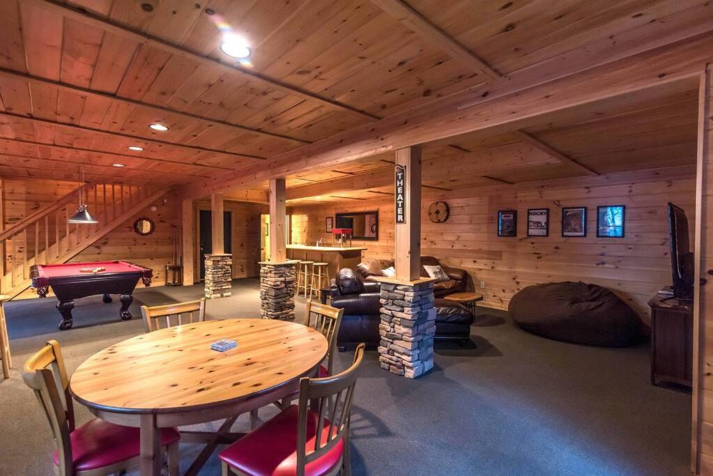 Private Creekside Cabin+Hot Tub,Pool Table, & Pets Ellijay Buitenkant foto