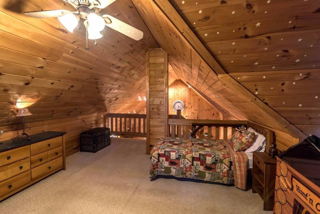 Private Creekside Cabin+Hot Tub,Pool Table, & Pets Ellijay Buitenkant foto