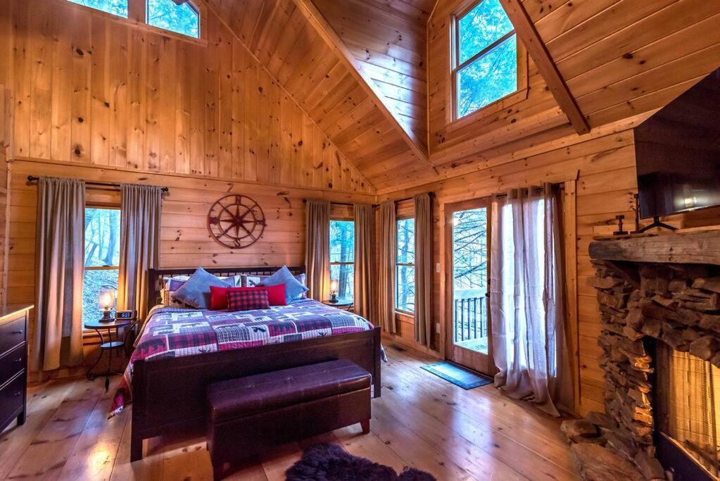 Private Creekside Cabin+Hot Tub,Pool Table, & Pets Ellijay Buitenkant foto