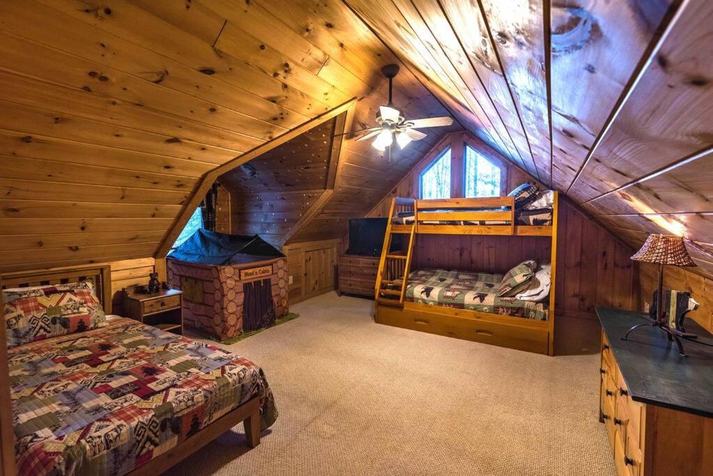 Private Creekside Cabin+Hot Tub,Pool Table, & Pets Ellijay Buitenkant foto
