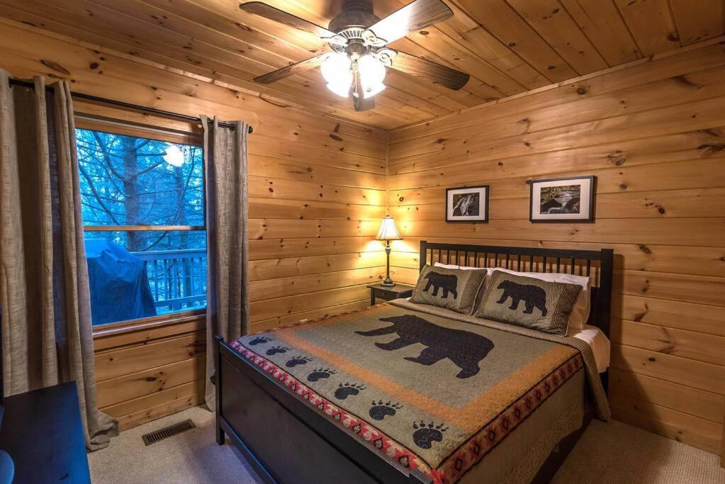 Private Creekside Cabin+Hot Tub,Pool Table, & Pets Ellijay Buitenkant foto