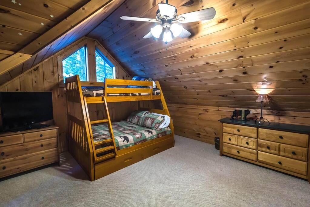 Private Creekside Cabin+Hot Tub,Pool Table, & Pets Ellijay Buitenkant foto