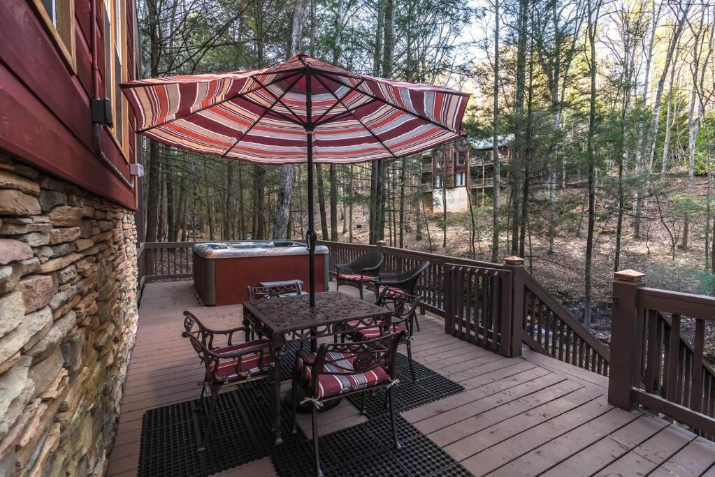 Private Creekside Cabin+Hot Tub,Pool Table, & Pets Ellijay Buitenkant foto
