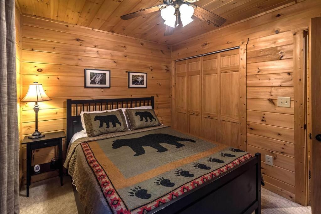 Private Creekside Cabin+Hot Tub,Pool Table, & Pets Ellijay Buitenkant foto
