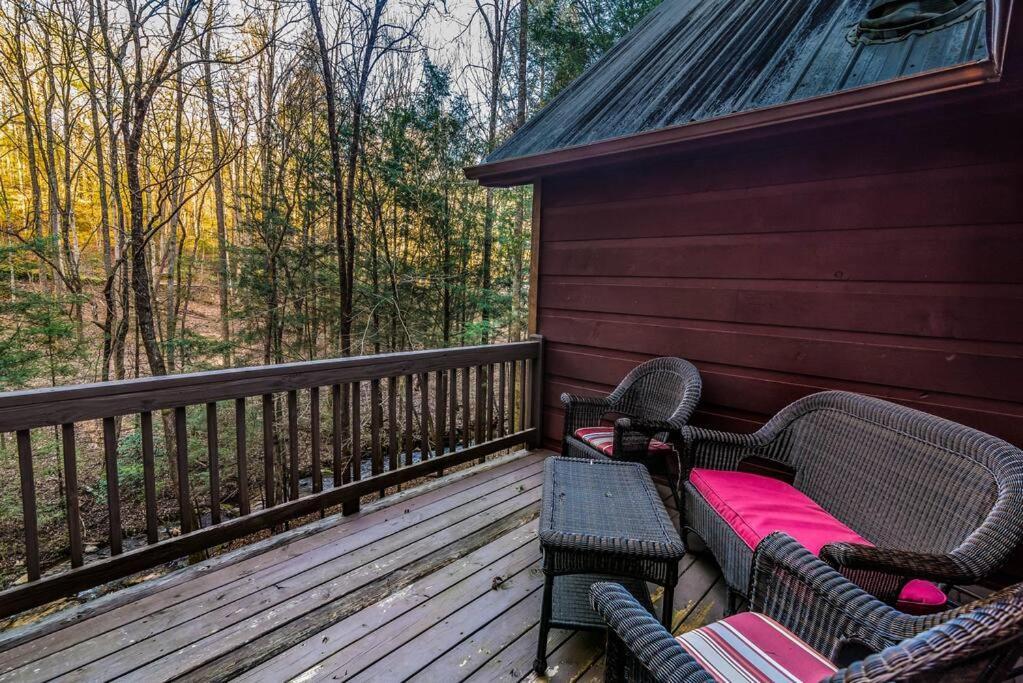 Private Creekside Cabin+Hot Tub,Pool Table, & Pets Ellijay Buitenkant foto